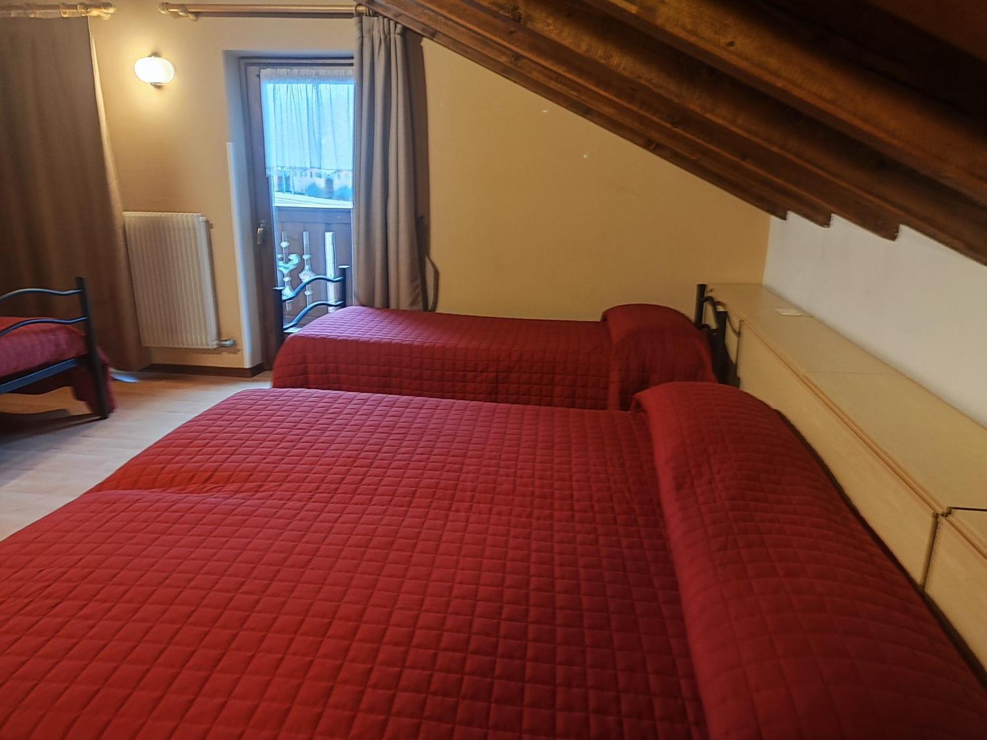 Bed and Breakfast Garni Bonsai Pinzolo Exterior foto