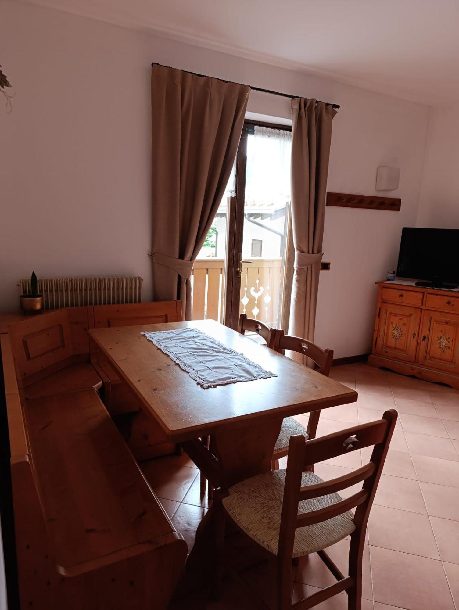 Bed and Breakfast Garni Bonsai Pinzolo Exterior foto
